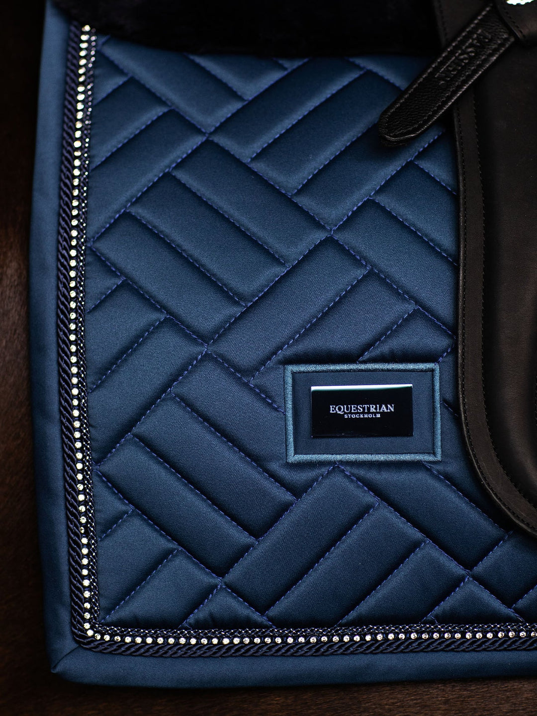 Equestrian Stockholm Dressur Underlag - Crystal Blue Meadow Vegan Fur