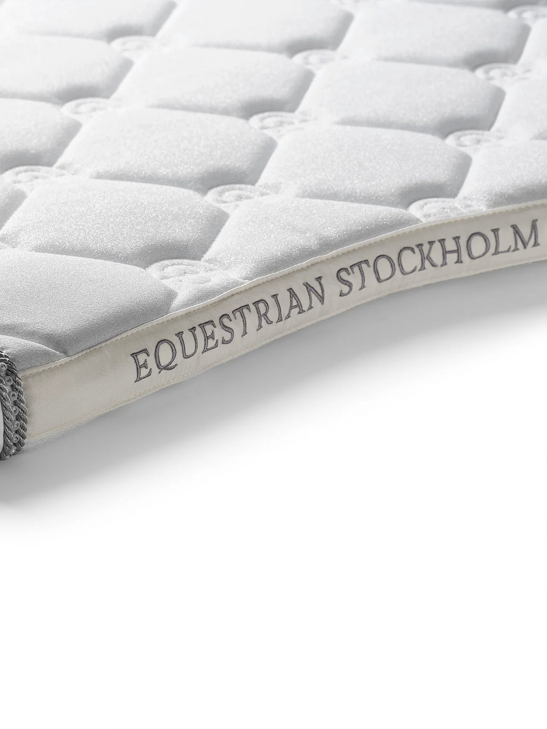 Equestrian Stockholm Dressur Underlag - Timeless White Glimmer