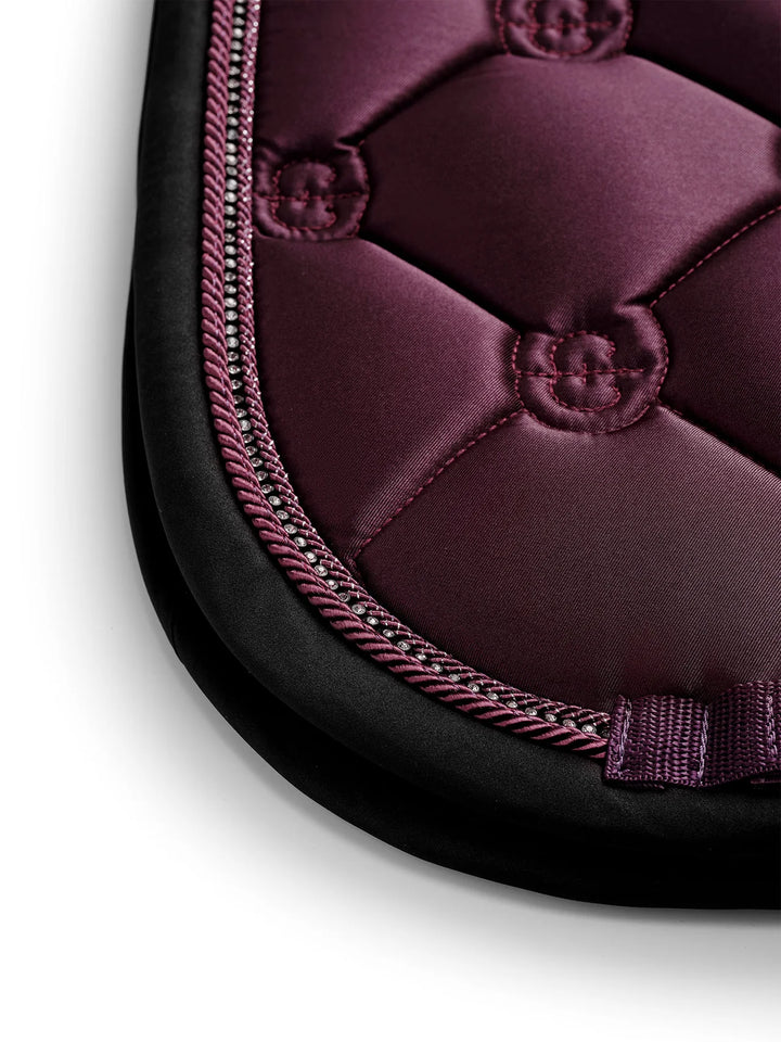 Equestrian Stockholm Dressur Underlag - Crystal Shine Mauve Wine