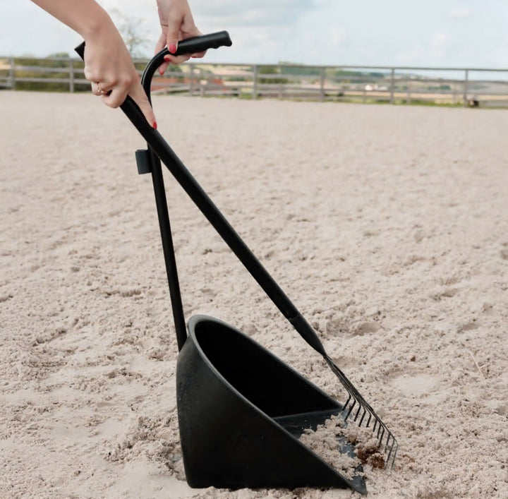 Kentucky Horsewear Grooming Deluxe - Muge skovl og rive