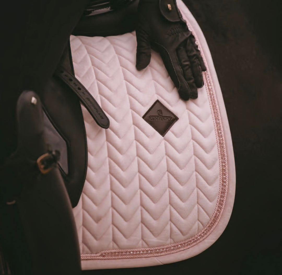Kentucky Horsewear dressurunderlag Velvet Pearls - Soft Rose