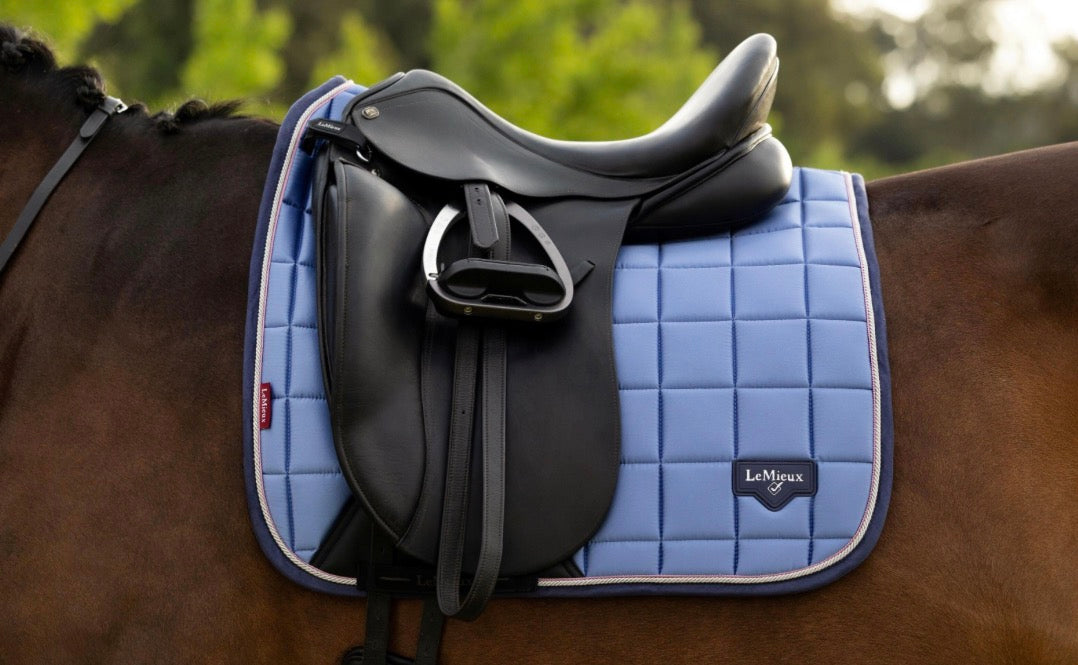LeMieux Loire Dressurunderlag - Powder Blue