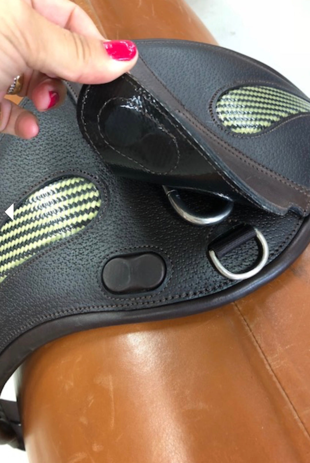 Equipe Springgjord Caramella Kevlar/Carbon- Sort el. Brun