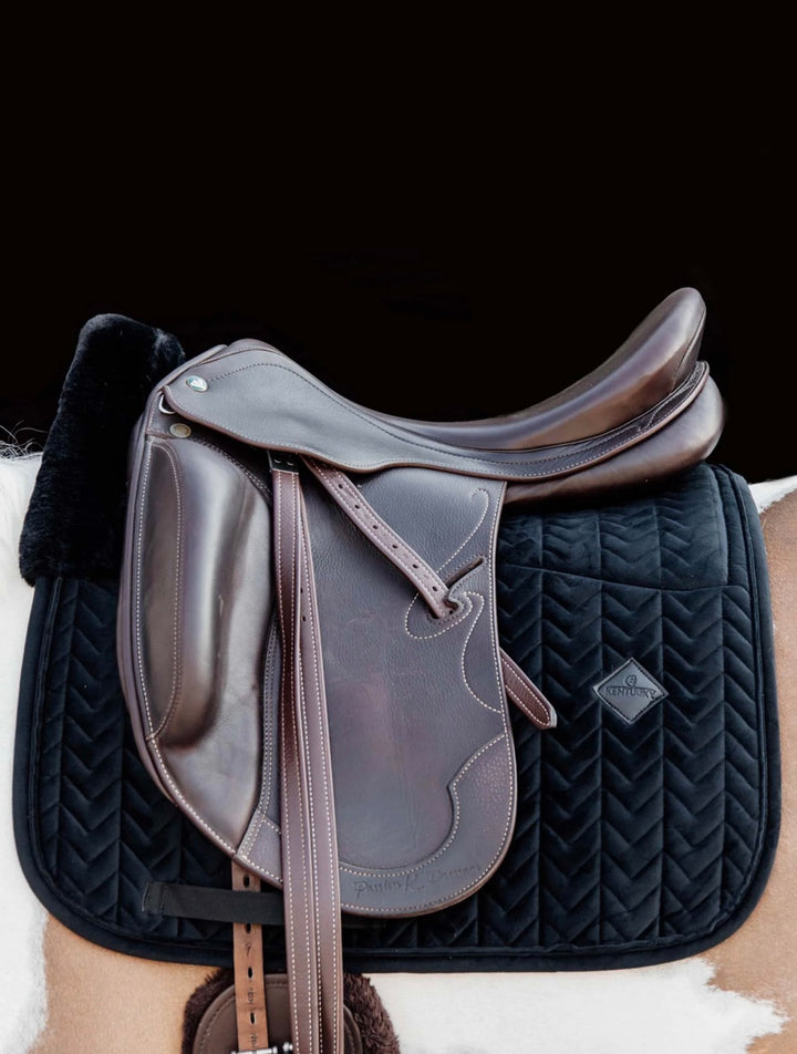 Kentucky Skin Friendly Velvet Dressurunderlag - Black