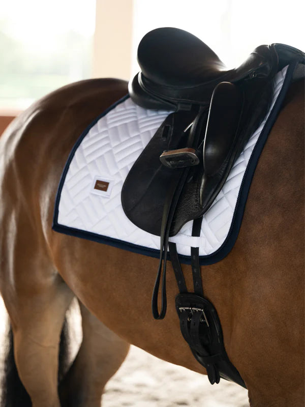 Equestrian Stockholm Dressur Underlag - Modern White Navy