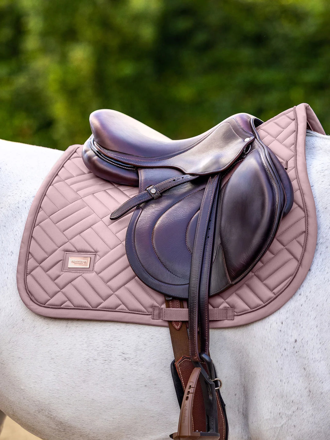 Equestrian Stockholm Spring Underlag - Modern Midsummer Blush