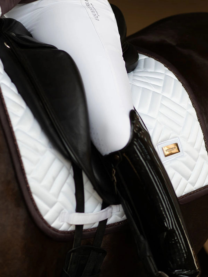 Equestrian Stockholm Dressur Underlag - Modern White Moonless Night