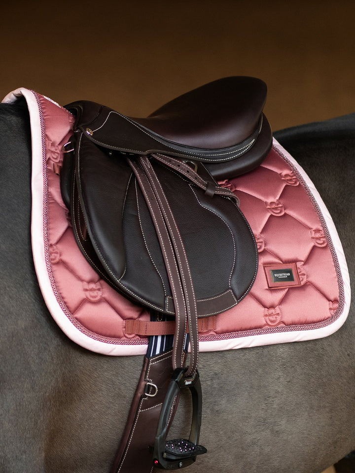 Equestrian Stockholm Spring Underlag - Amber Rose