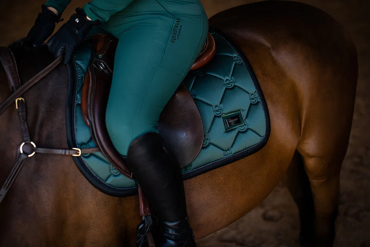 Equestrian Stockholm Spring Underlag - Sycamore Green
