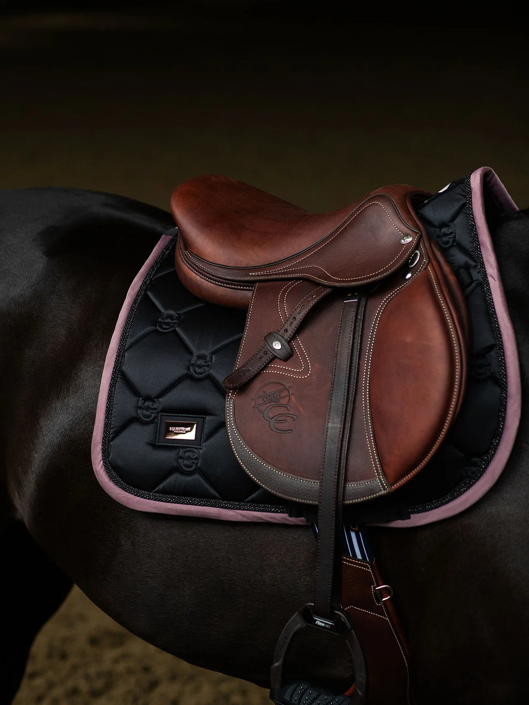 Equestrian Stockholm Spring Underlag - Black Blush