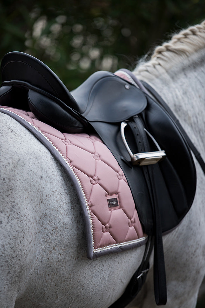 Equestrian Stockholm Dressur Underlag - Pink Pearl