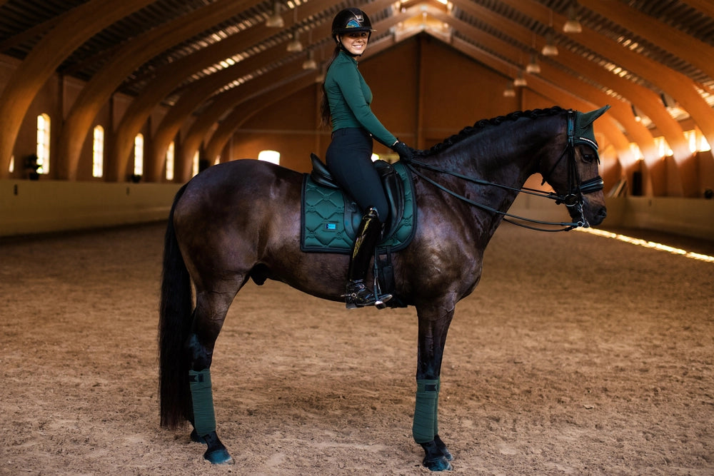 Equestrian Stockholm Dressur Underlag - Sycamore Green
