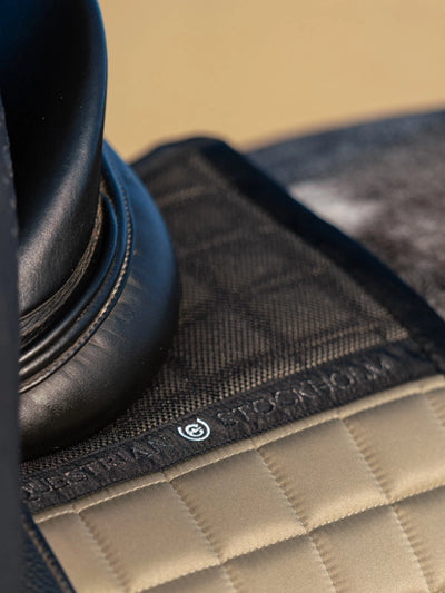 Equestrian Stockholm Dressur Underlag - Sportive Chantelle