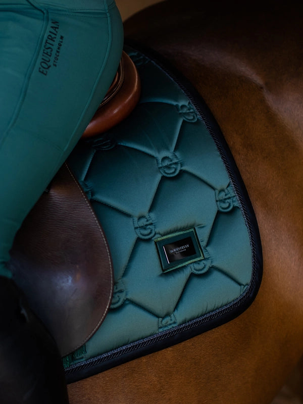 Equestrian Stockholm Spring Underlag - Sycamore Green